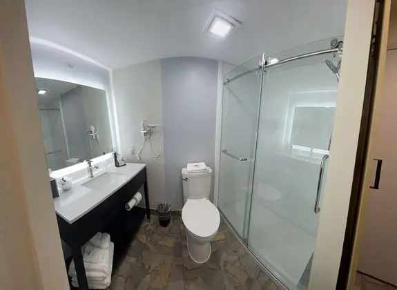 Grand Oda, 1 En Büyük (King) Boy Yatak, Balkon, Okyanus Manzaralı
