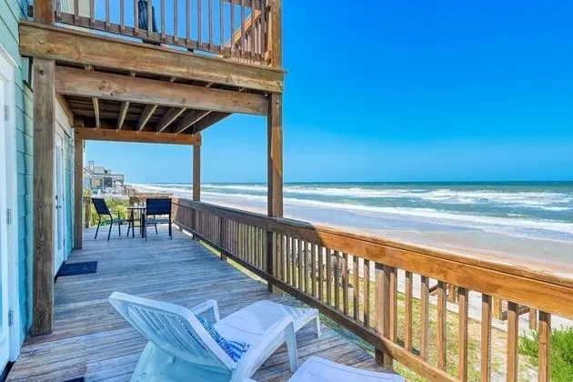 Ev (Ocean Spray Beach House)