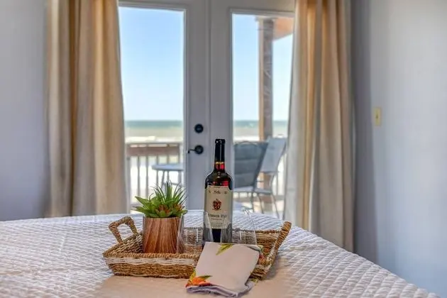 Ev (Ocean Spray Beach House)