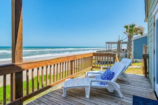 Ev (Ocean Spray Beach House)