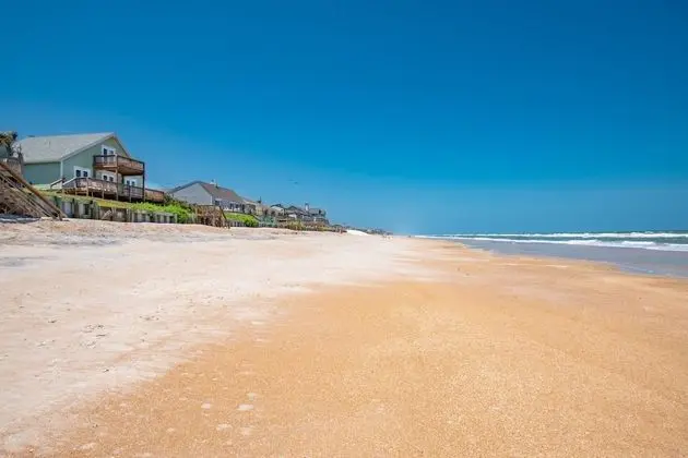Ev (Ocean Spray Beach House)
