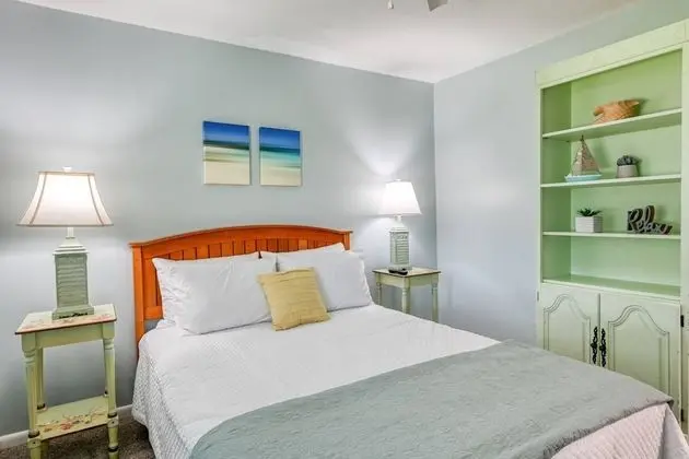 Ev (Ocean Spray Beach House)