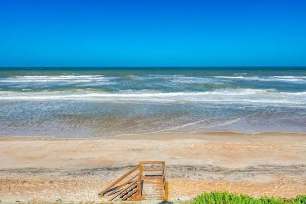 Ev (Ocean Spray Beach House)