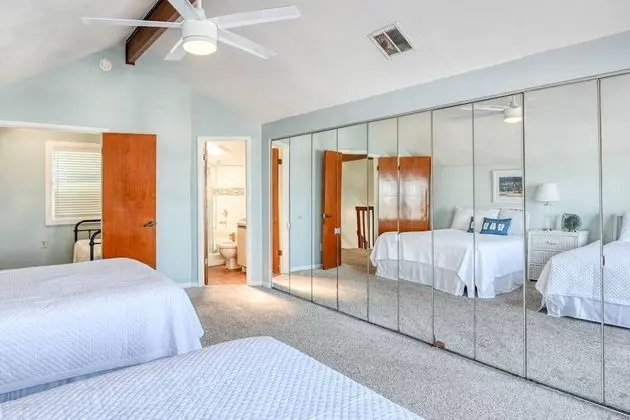 Ev (Ocean Spray Beach House)