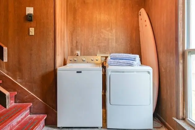 Ev (Ocean Spray Beach House)