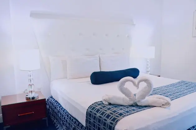 Çift ​​kişilik Premium Queen Bed
