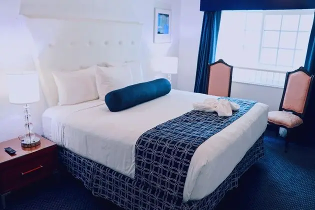 Çift ​​kişilik Premium Queen Bed