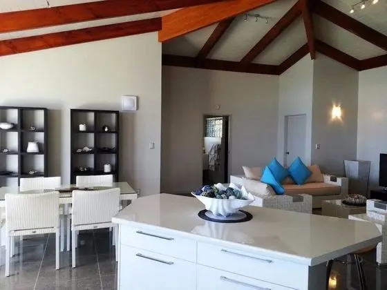 Villa, 3 Yatak Odası, Denize Sıfır