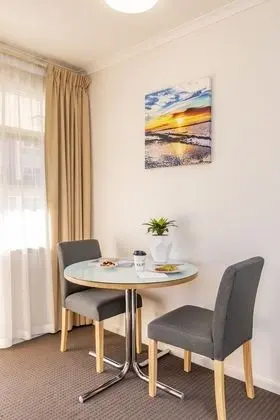 Apart Daire, 1 Büyük (Queen) Boy Yatak, Sigara İçilmez