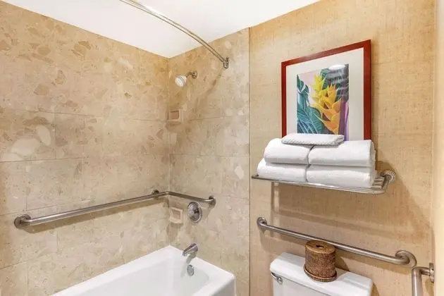 Oda, 2 Çift Kişilik Yatak, Engellilere Uygun, Resort Manzaralı (Bathtub)