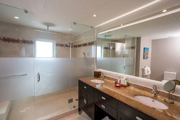 Luxury Süit, 1 Yatak Odası, Okyanusa Sıfır (Concierge)