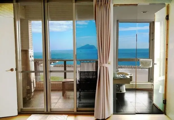 Luxury Oda