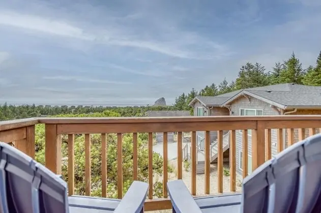 Ev, Birden Çok Yatak (Ocean View Beach House)