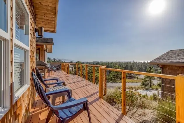 Ev, Birden Çok Yatak (Ocean View Beach House)