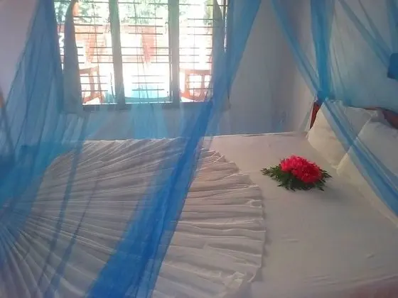Standard Tek Büyük Yataklı Oda, Balkon, Bahçe Manzaralı