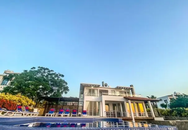 Villa, 5 Yatak Odası, Şömine