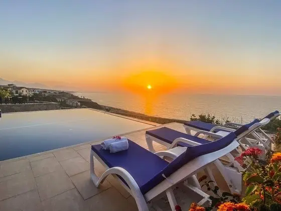 Villa, 5 Yatak Odası, Şömine