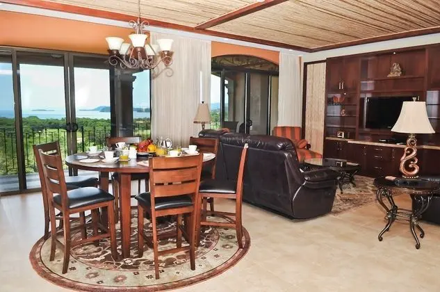 Luxury Çatı Katı Süiti (Penthouse)