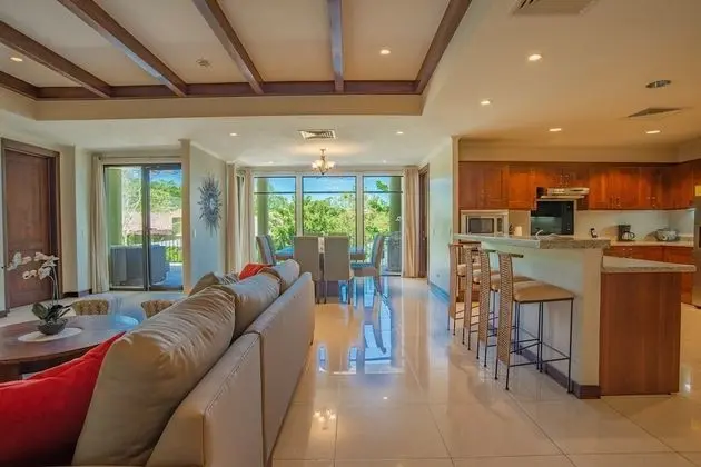 Carao T5-2 - Luxury Condo Adults Only