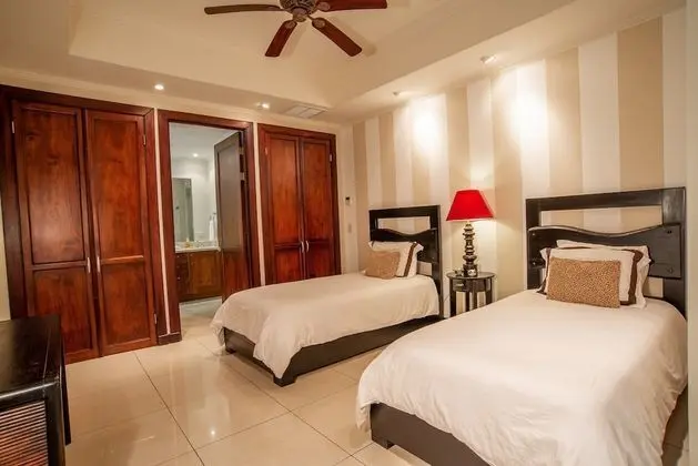 Carao T5-2 - Luxury Condo Adults Only