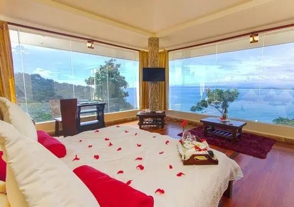 Romantic Süit, Jakuzi, Okyanus Manzaralı