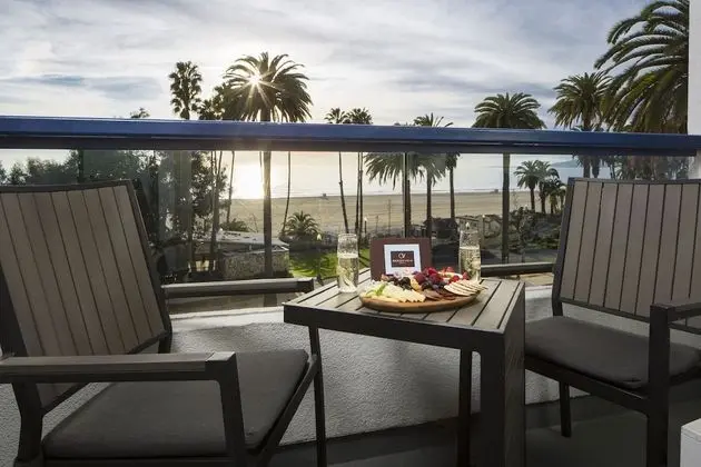 Deluxe Oda, 1 En Büyük (King) Boy Yatak, Balkon (Ocean View with One King Bed, Private)