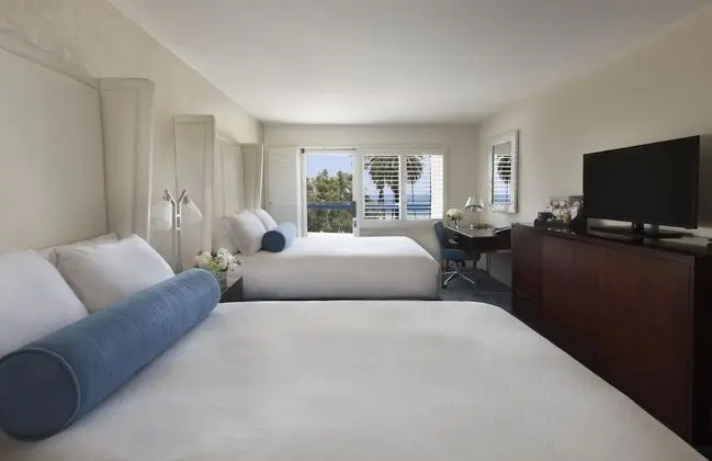 Deluxe Oda, 2 Çift Kişilik Yatak, Balkon, Okyanus Manzaralı (Ocean View with Two Double Beds, Priv)