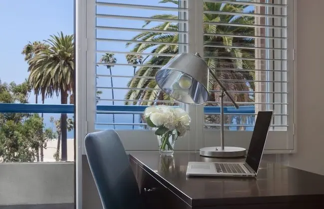 Deluxe Oda, 2 Çift Kişilik Yatak, Balkon, Okyanus Manzaralı (Ocean View with Two Double Beds, Priv)