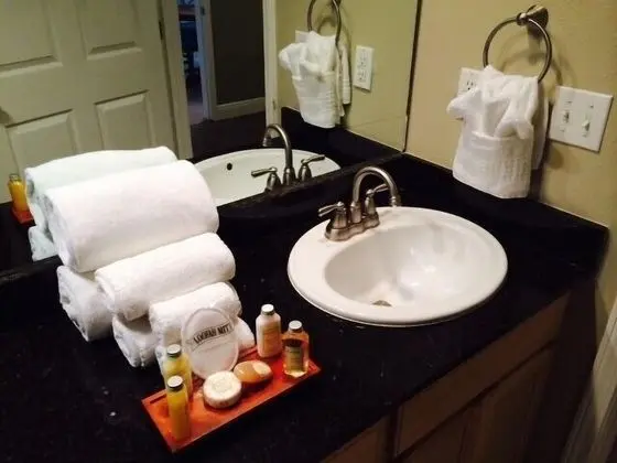 Condo, 2 Bedrooms