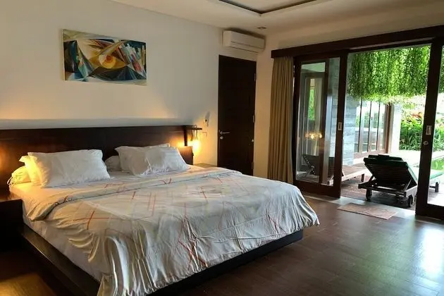 Villa, 1 Yatak Odası, Havuz Manzaralı