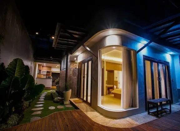 Villa, 2 Yatak Odası, Havuz Manzaralı