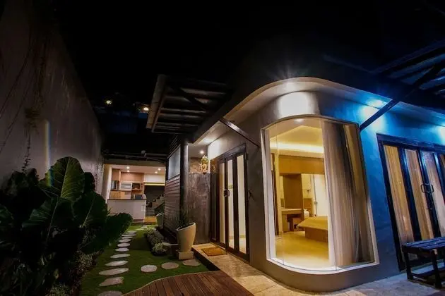 Villa, 2 Yatak Odası, Havuz Manzaralı