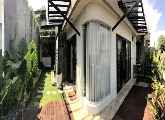 Villa, 2 Yatak Odası, Havuz Manzaralı