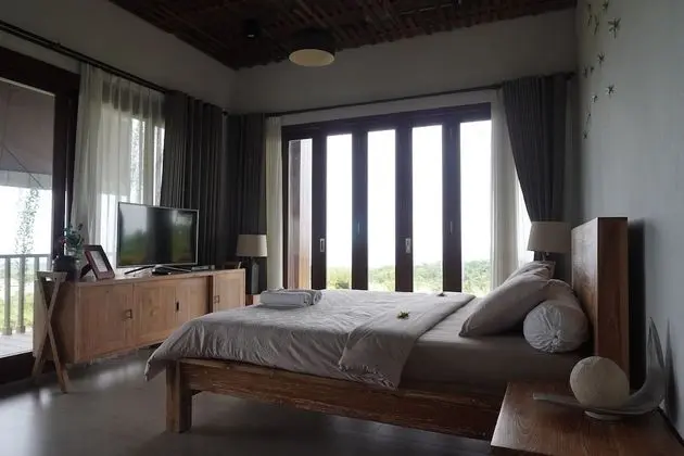 Villa, 6 Yatak Odası, Havuz Manzaralı