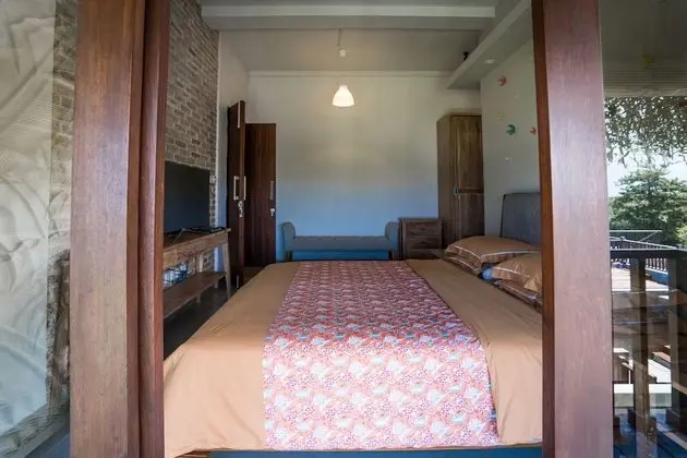 Villa, 6 Yatak Odası, Havuz Manzaralı