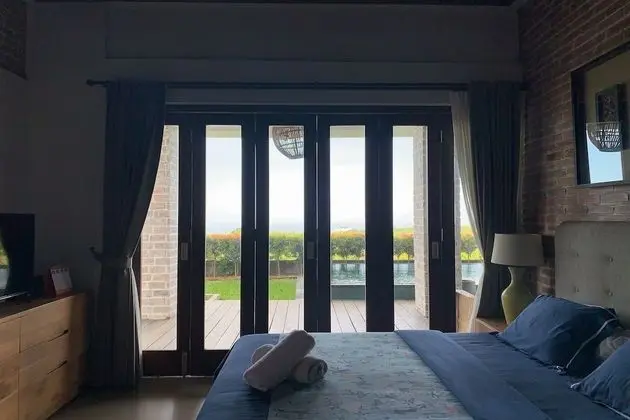 Villa, 6 Yatak Odası, Havuz Manzaralı