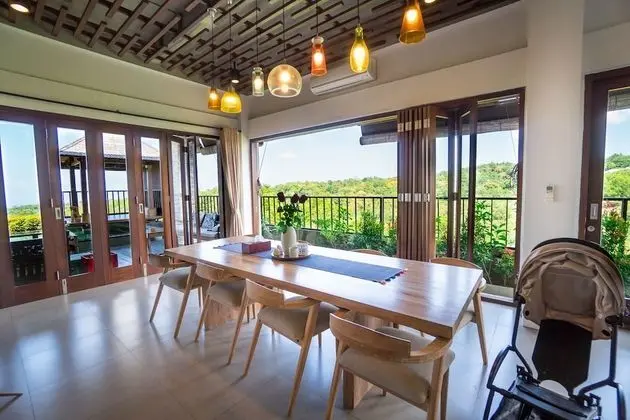 Villa, 6 Yatak Odası, Havuz Manzaralı