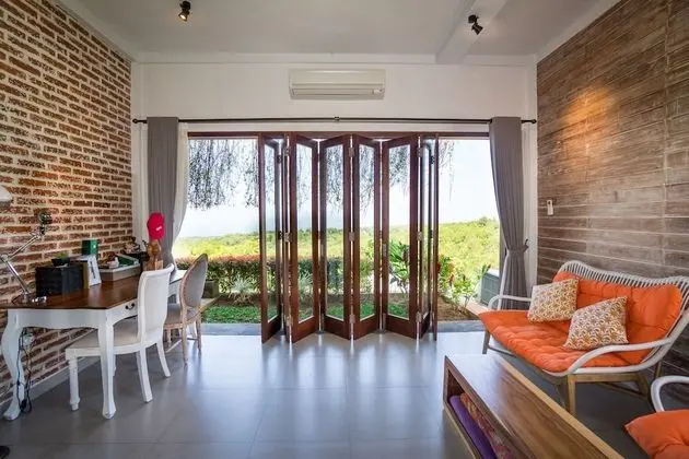 Villa, 6 Yatak Odası, Havuz Manzaralı