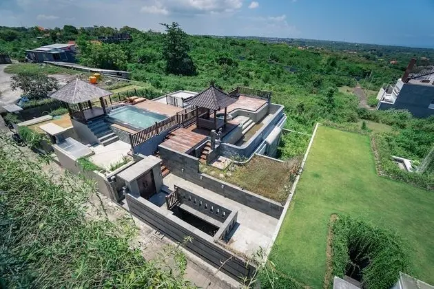 Villa, 6 Yatak Odası, Havuz Manzaralı