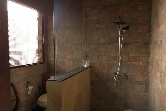 Villa, 6 Yatak Odası, Havuz Manzaralı