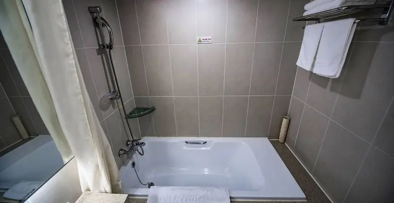 Family İki Ayrı Yataklı Oda, Kısmi Deniz Manzarası (Max 3 People)