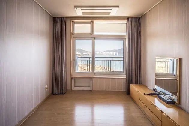 Green 40PY (General View, Randomly assigned bed or Ondol upon Check-in)