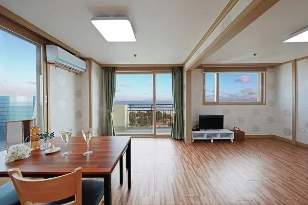 Panorama Ocean View Terrace Condo