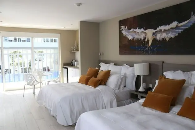 Double Pool View Suite (Two Queen Beds)