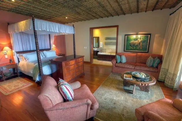 Lodge Suite