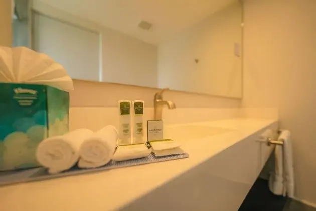 Deluxe Tek Büyük Yataklı Oda, 2 Çift Kişilik Yatak, Deniz Manzaralı