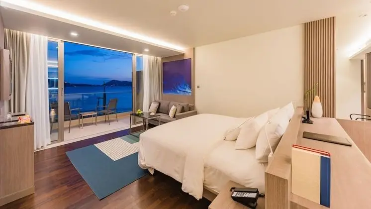 Grand Ocean Suite