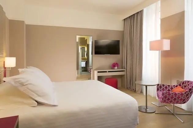Comfort Tek Büyük veya İki Ayrı Yataklı Oda
