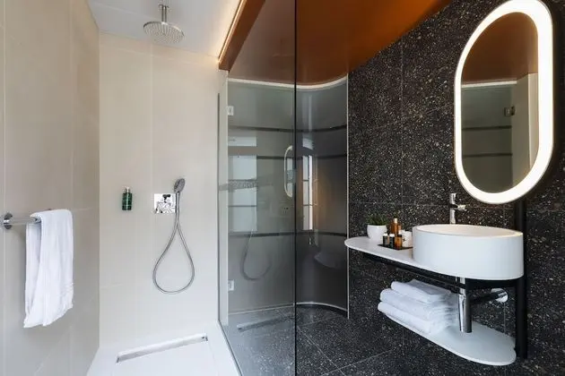 Deluxe Tek Büyük Yataklı Oda, 1 Büyük (Queen) Boy Yatak, Teras, Park Manzaralı
