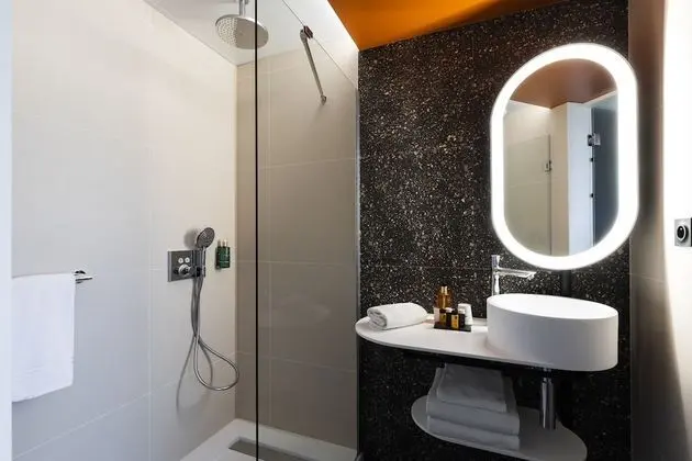 Deluxe Tek Büyük Yataklı Oda, 1 Büyük (Queen) Boy Yatak, Teras, Park Manzaralı